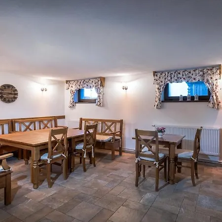Apartmanovy Dom Maros Apartment