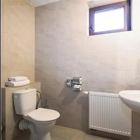 Apartment Apartmanovy Dom Vila Maros