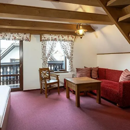 Apartment Apartmanovy Dom Maros *