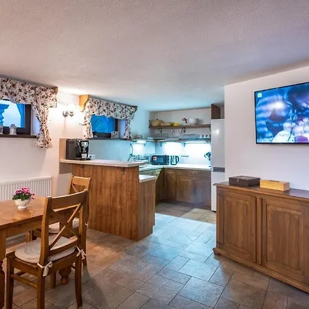 Apartmanovy Dom Maros