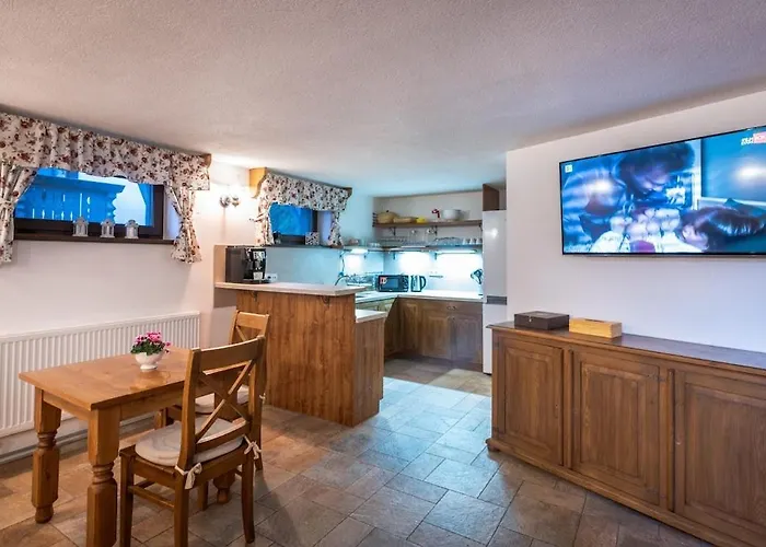 Apartmanovy Dom Maros